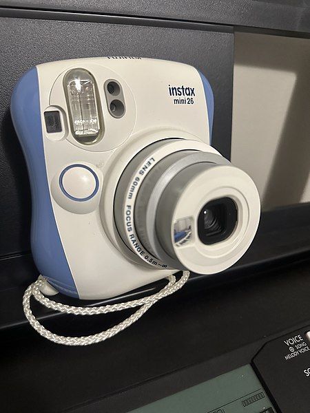 File:INSTAX MINI 26.jpg