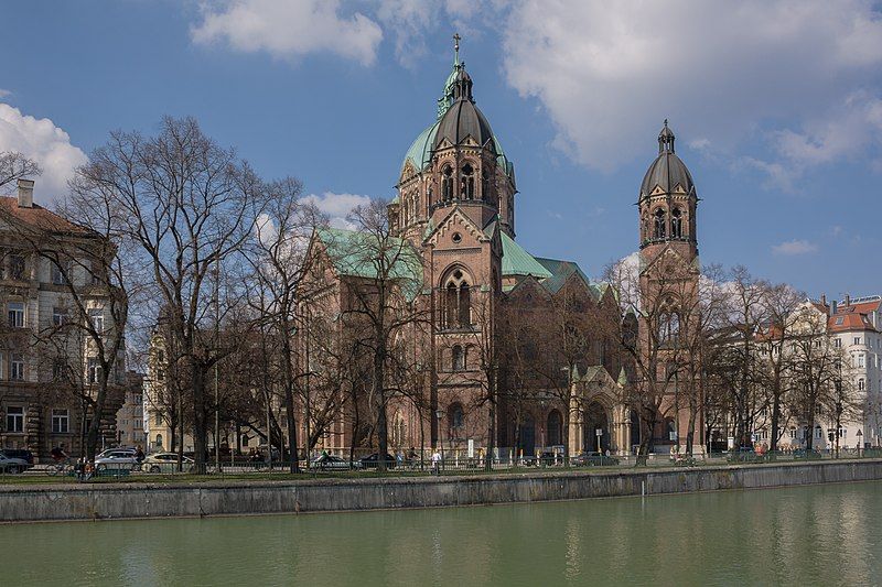 File:Lukaskirche, Múnich, Alemania3.JPG