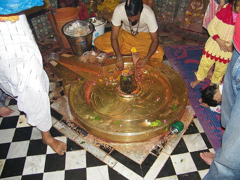 File:Mamleshwar Jyotirlinga.JPG