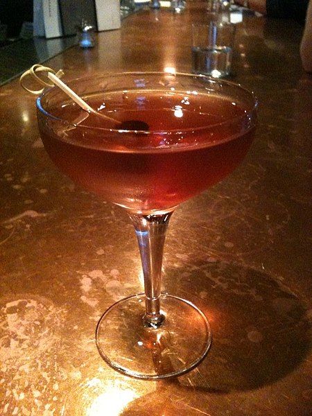 File:Manhattan cocktail.jpg