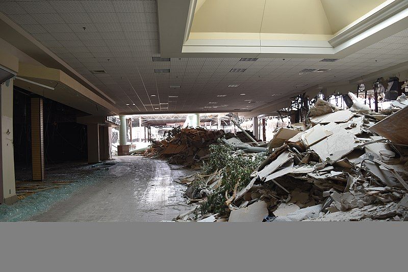 File:Martinsburg Mall Demolitioin.jpg