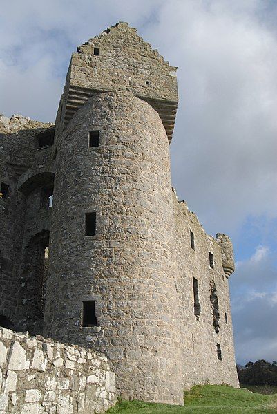 File:Monea Castle1.jpg