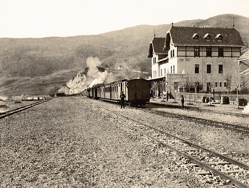 File:Narrow-Gauge-Railway Ostbahn Station-Uvac.jpg