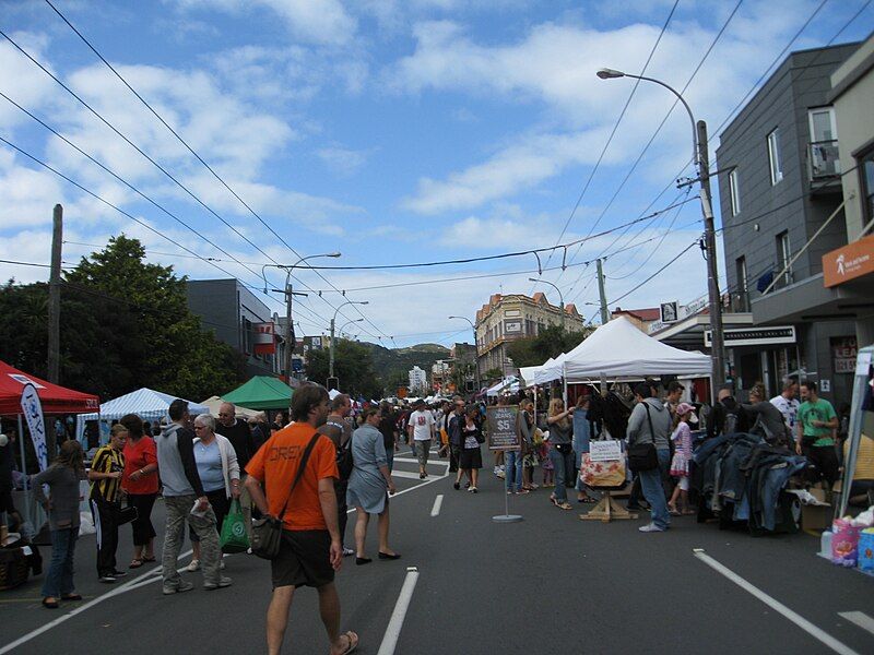 File:Newtown Festival 2010.jpg