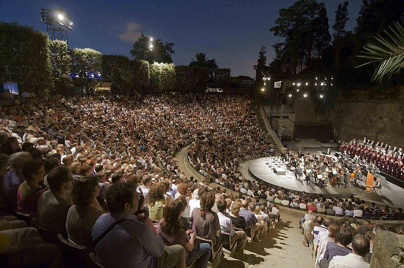 File:Teatre Grec.jpg