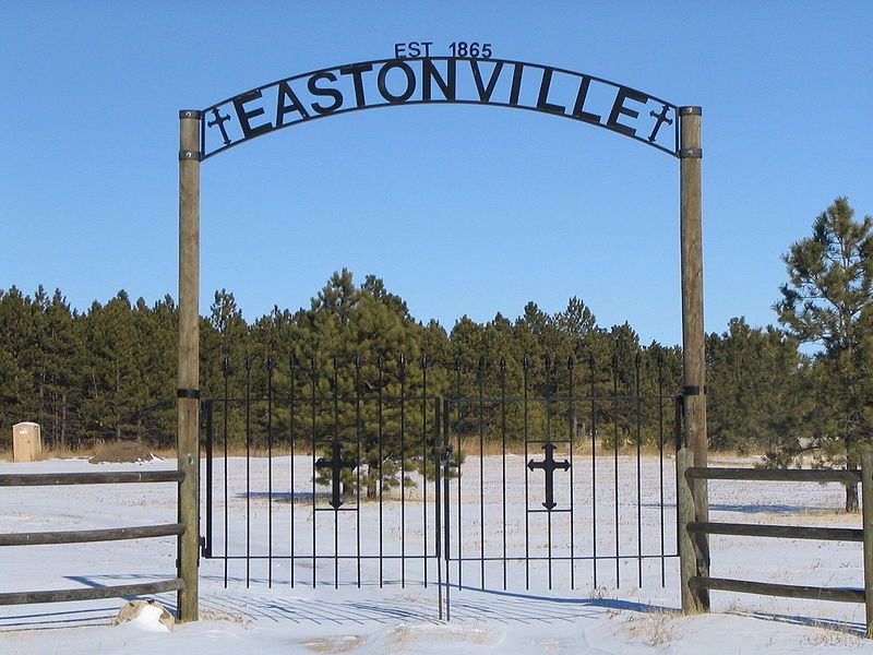 File:Eastonville cemetery 2007.JPG