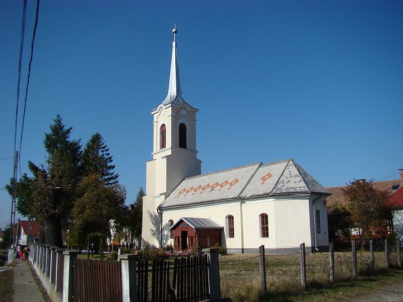 File:Gurghiu Calvinist Church.JPG