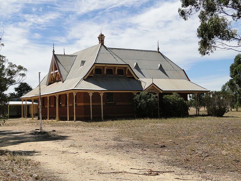 File:Lower Homebush school.JPG