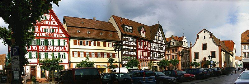 File:Tauberbischofsheim-Marktplatz.jpg