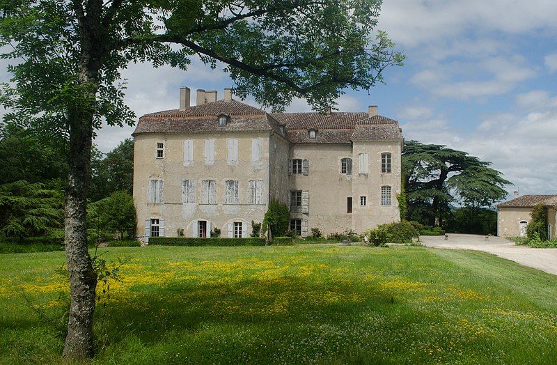 File:ChateauLacassagne.jpg