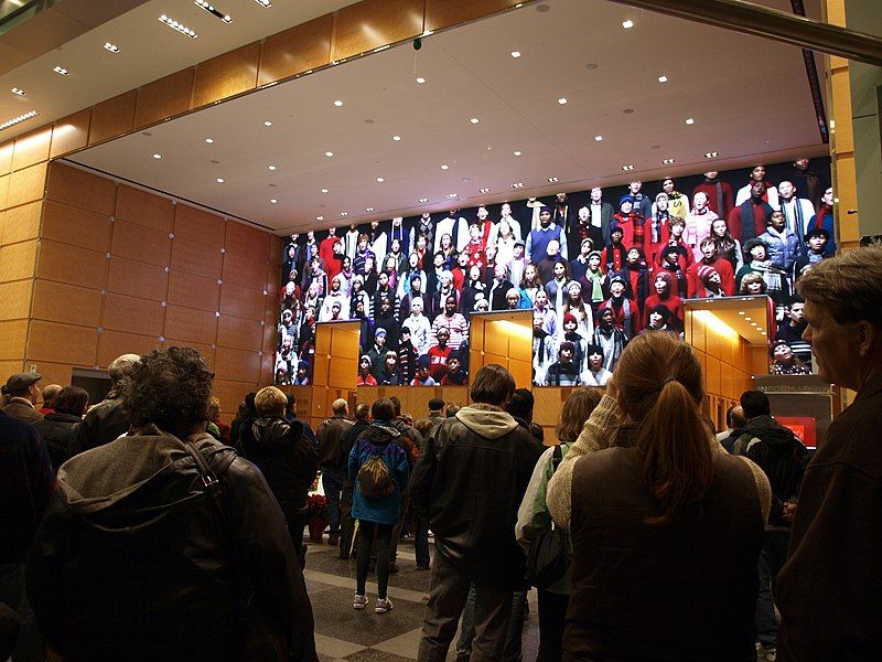 File:Comcastlobby 2008.jpg