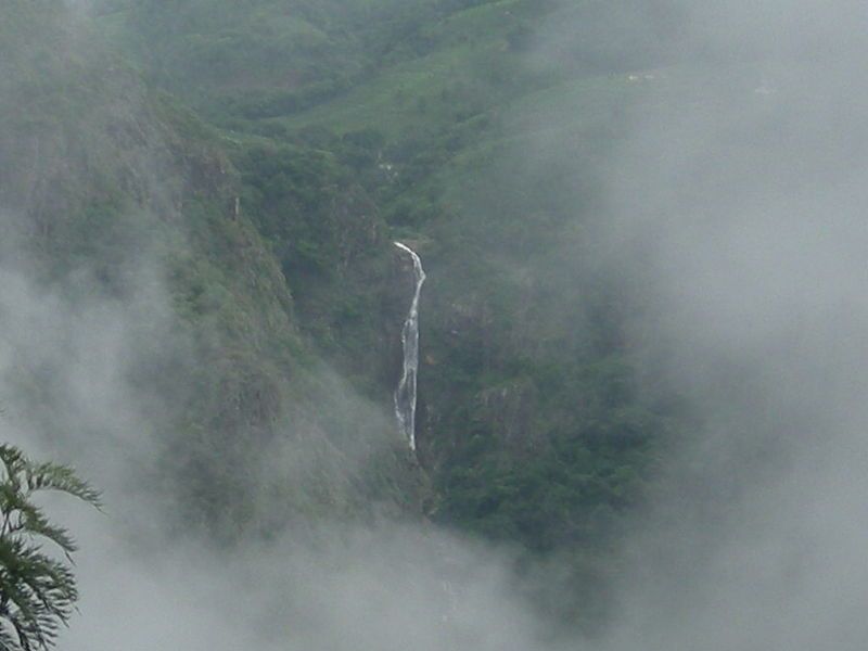 File:Coonoor-ooty-07 001.jpg