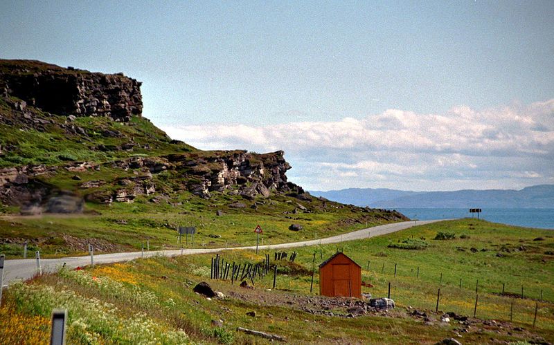 File:E75-Nord-Varangerfjord-2012-07-08-12-00-013.jpg