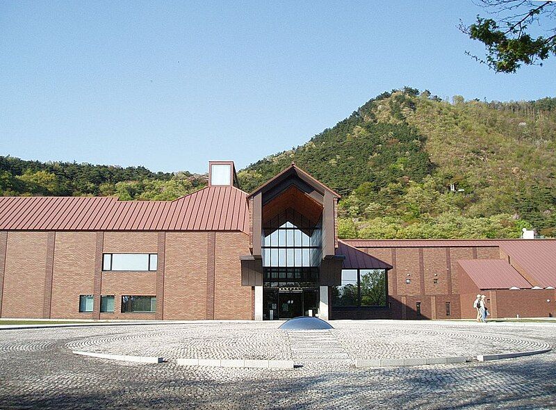 File:Fukushima-Pref-Museum-of-Art02.jpg