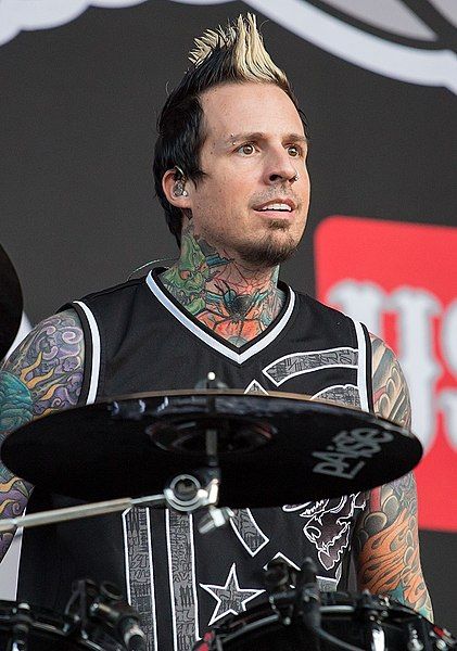 File:Jeremy Spencer 2014.jpg