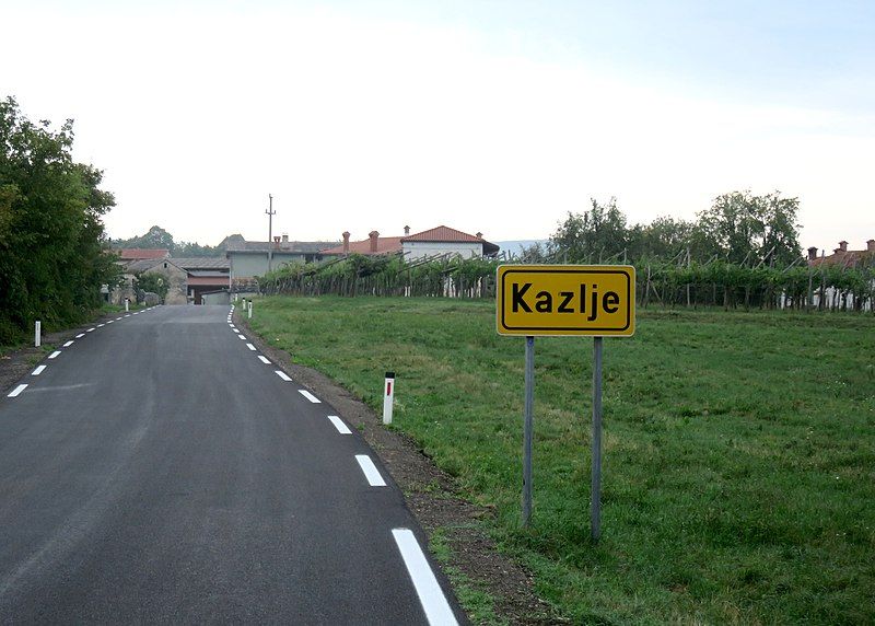 File:Kazlje Slovenia.jpg