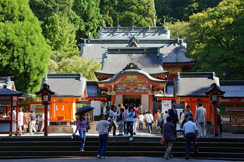 File:Kirishima-jingu01n4500.jpg