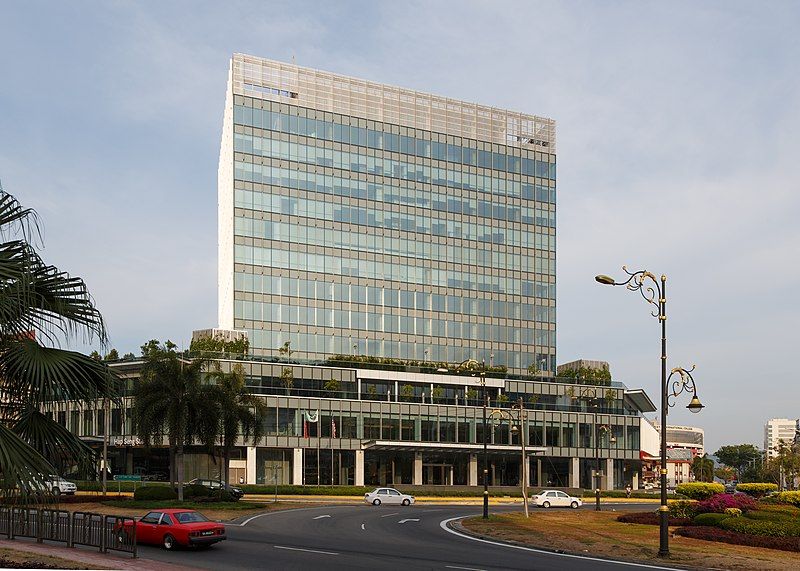 File:KotaKinabalu Sabah Plaza-Shell-02.jpg