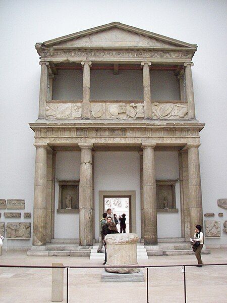 File:Pergamonmuseum Herculaneum 01.jpg