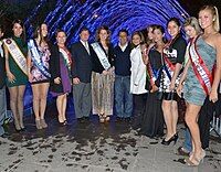 Queens in the Paseo de Aguas in Víctor Larco District