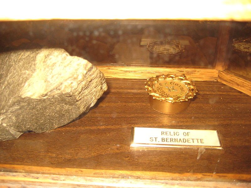 File:Relic of bernadette.jpg