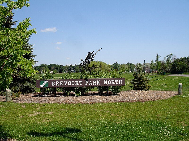 File:Brevoort-Park-North.jpg