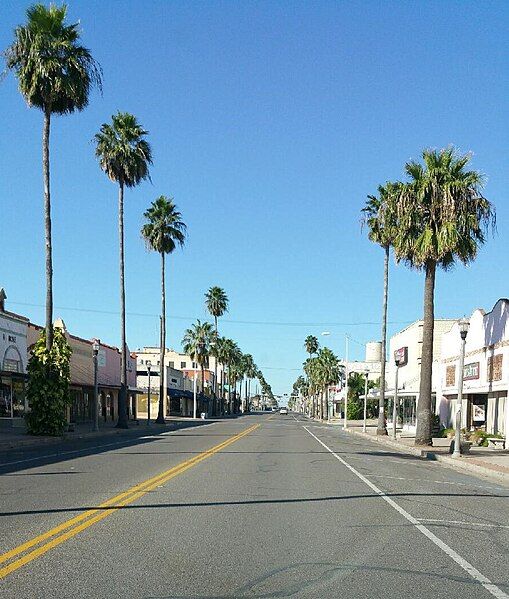 File:DownTownWeslaco.jpg