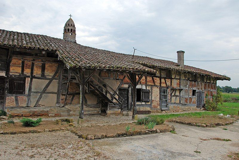 File:Ferme de Layat.JPG