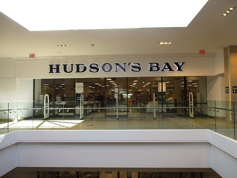 File:HudsonsBayLondonderryMall.jpg