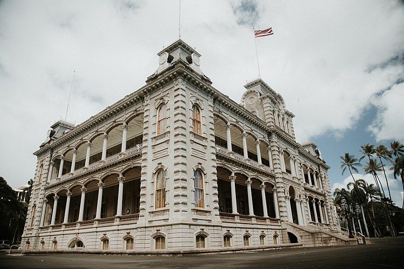 File:Iolani Palace 2017.jpg