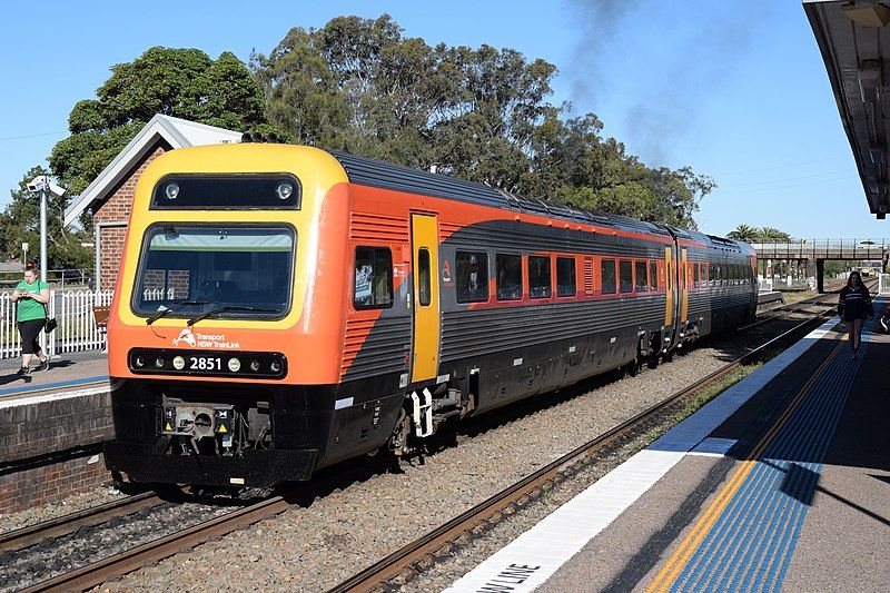 File:NSWTrainLink Endeavour.jpg