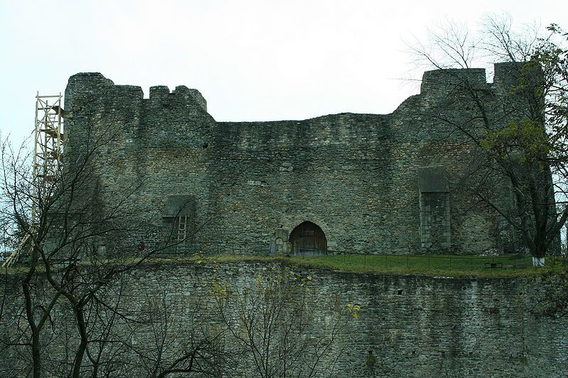 File:Neamt Citadel 08.jpg