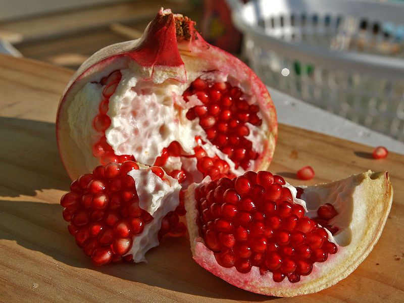 File:Pomegranate.jpg