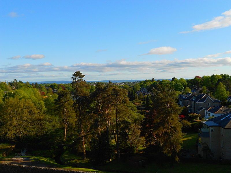 File:View across milngavie.jpg