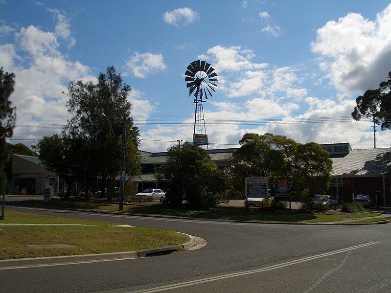 File:Yarrawarrah shops.jpg