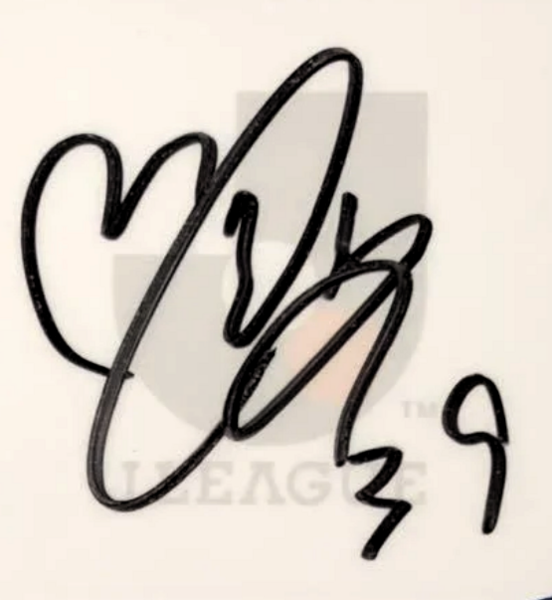 File:Yuko Takase Autograph.png