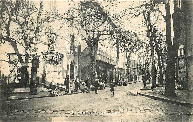 File:Aubagne le marché.jpg