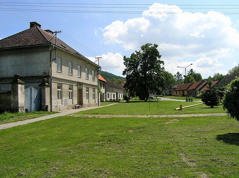 File:Cetechovice, common.jpg