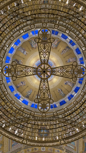 File:Chandelier St Sava.png