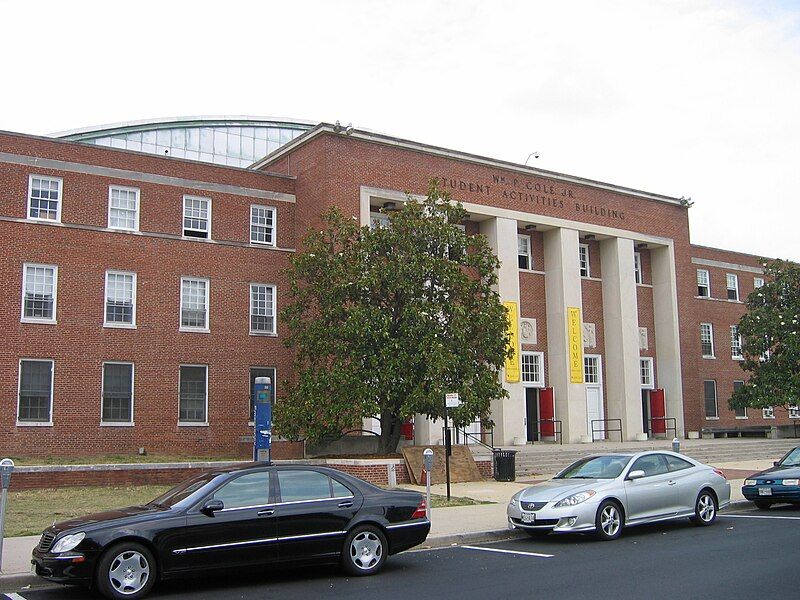 File:Cole Fieldhouse OUTSIDE.jpg