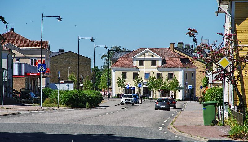 File:Gullspång Storgatan.jpg