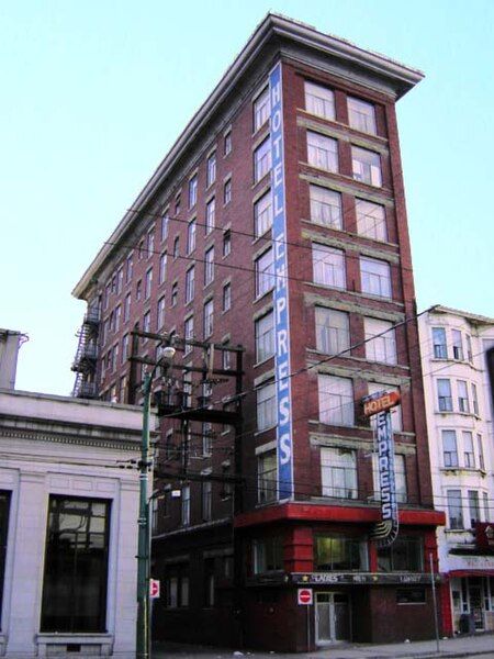 File:Hotel Empress.jpg