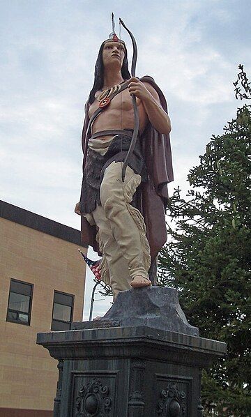 File:Ishpeming Michigan statue.jpg