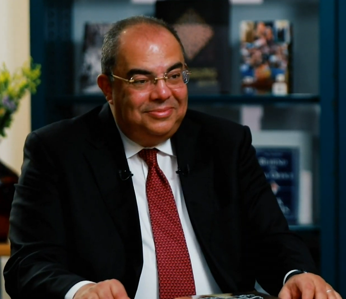 File:Mahmoud Mohieldin.png