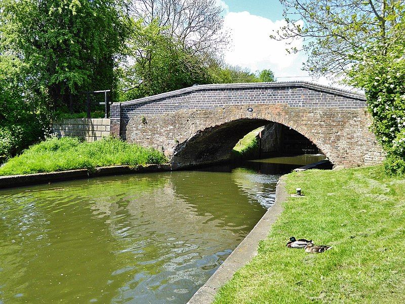 File:Potters Lock Bridge.jpg