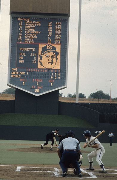 File:Royals Stadium 1976.jpg