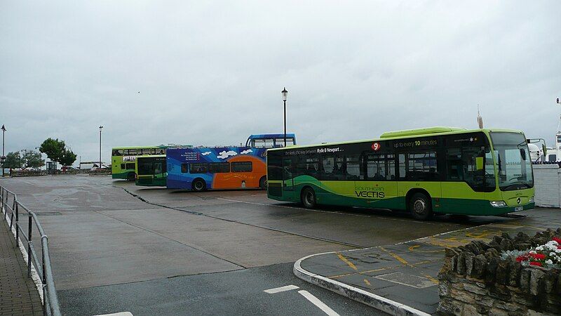 File:Ryde bus station.JPG