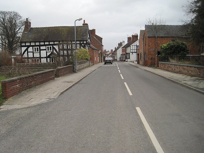 File:Shrewsbury Street, Prees.jpg