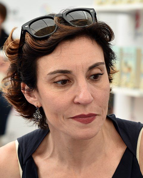 File:Stefania Auci (2022).jpg