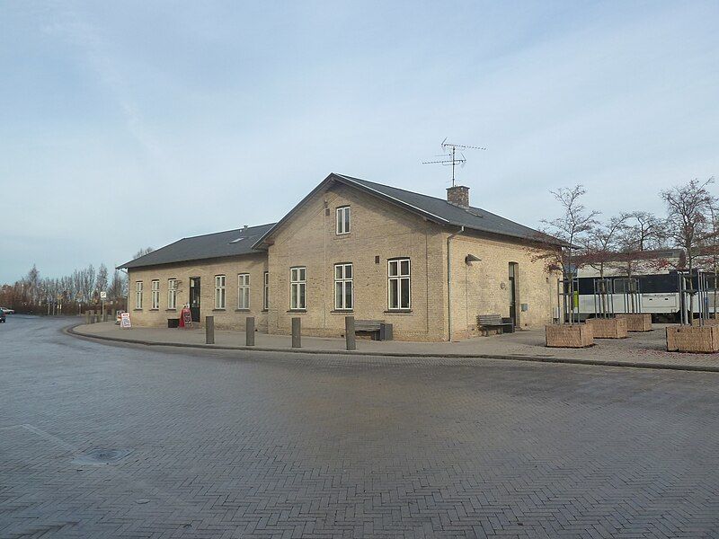 File:Tølløse Station 06.jpg